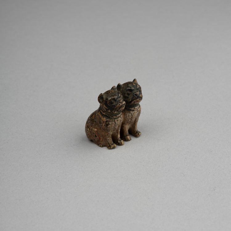 Petit bronze de Vienne aux carlins, XIXe siècle 