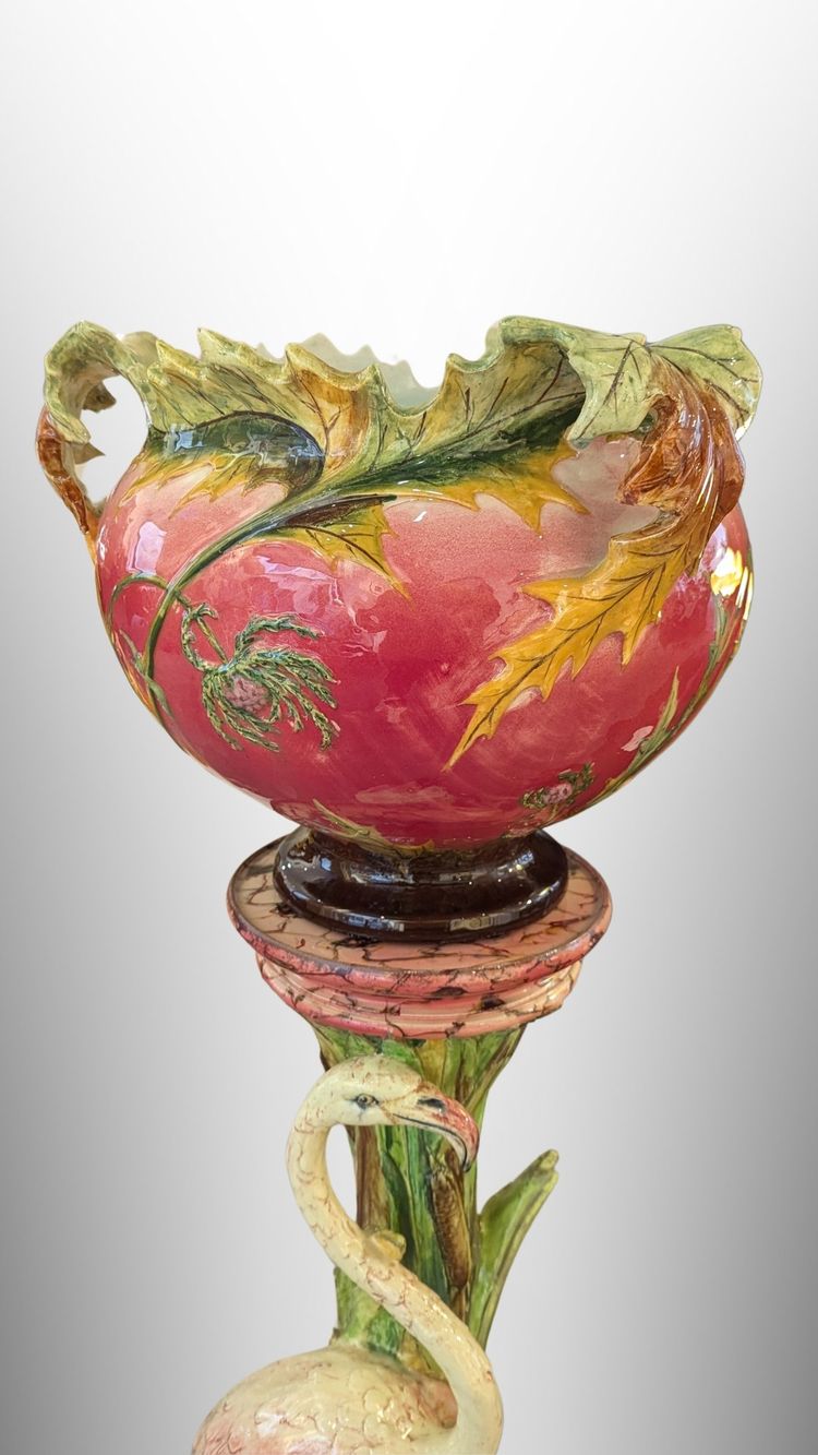 D. Massier, Komplett mit flämischer Rose und Disteln, Jugendstil-Keramik-Barbotine