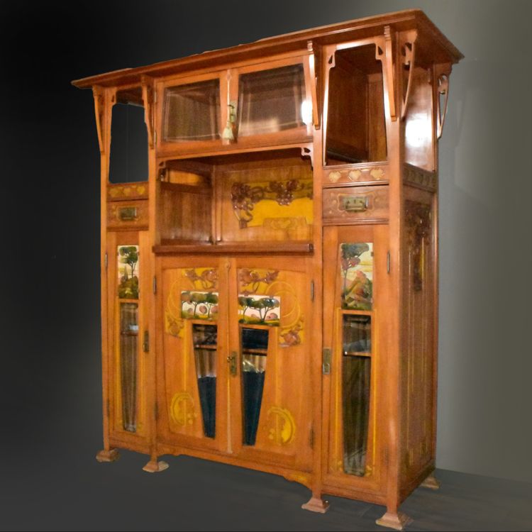 Crédence Art Nouveau italienne inspirée par Raimondo D'Aronco