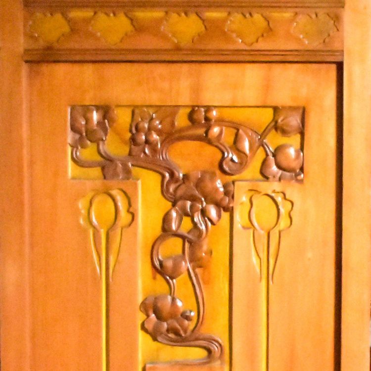 Crédence Art Nouveau italienne inspirée par Raimondo D'Aronco