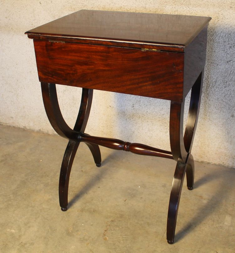 Work table, work table, small side table in mahogany, Empire style, 19th century