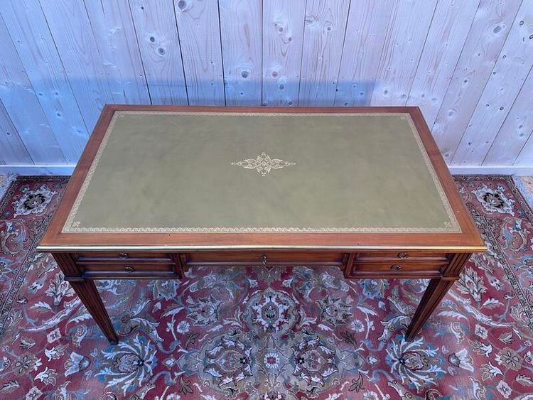 Bureau de style Louis XVI en merisier et cuir vert