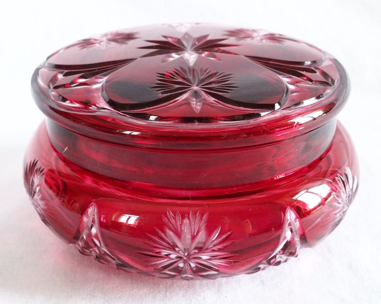 Scatola porta caramelle in cristallo Baccarat con sovrapposizione rosa - etichetta di carta