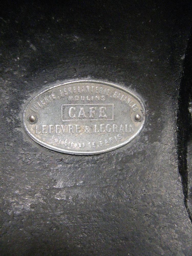 Large Lefévre & Lebrun d'Estaminet Countertop Coffee Grinder.