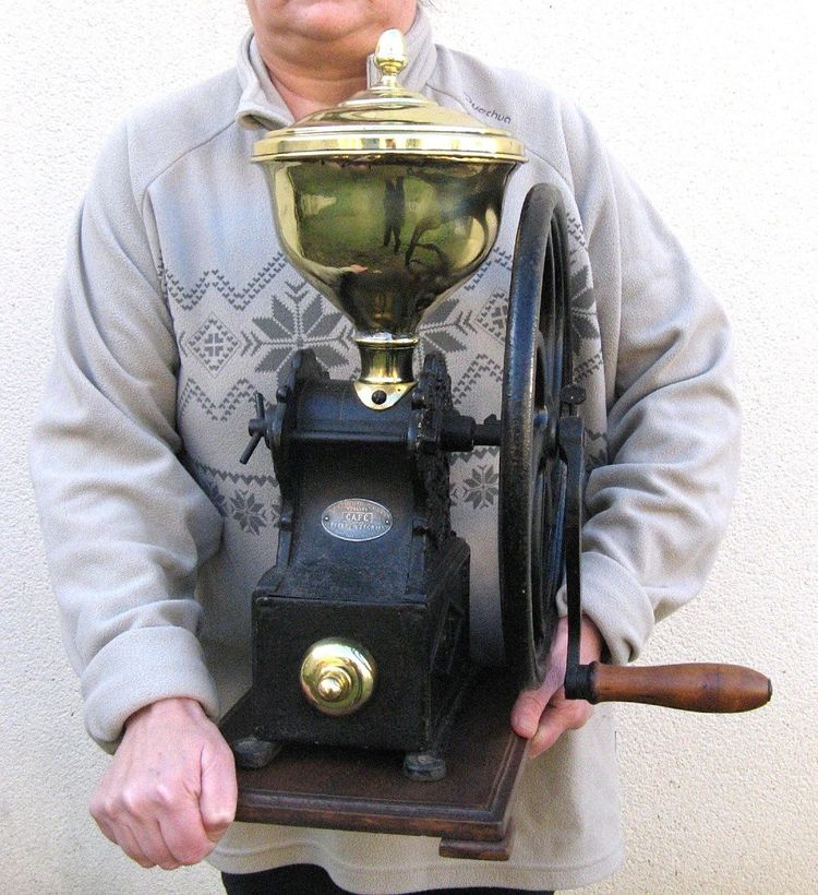 Large Lefévre & Lebrun d'Estaminet Countertop Coffee Grinder.