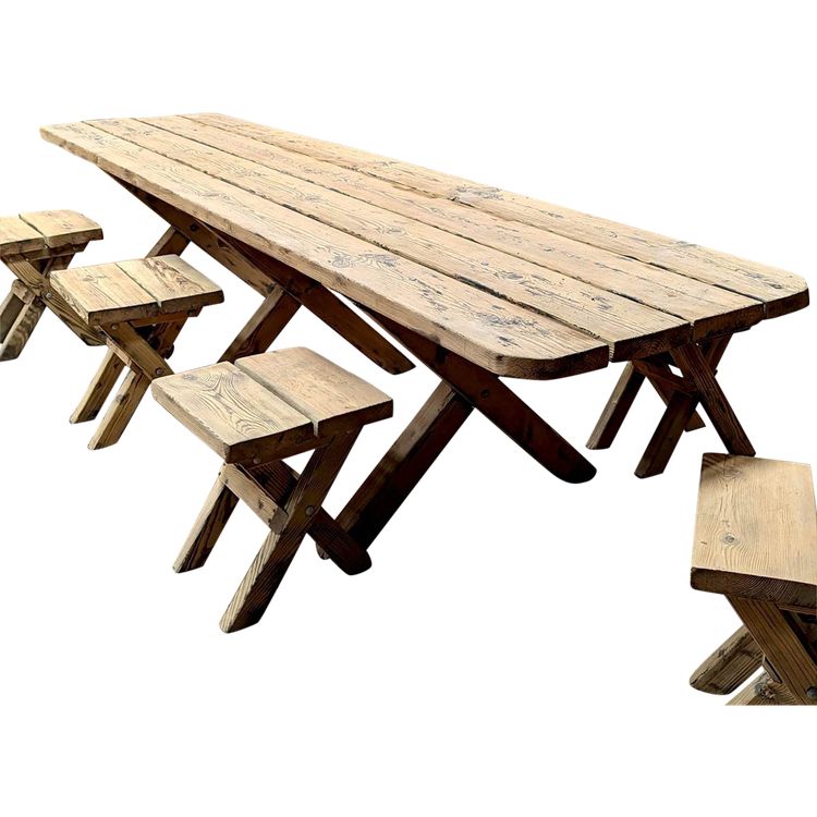 Fir Farmhouse Table With 7 Stools