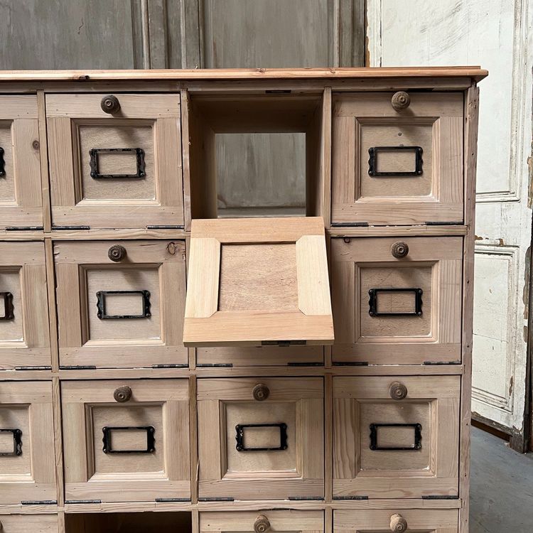 Meuble De Métier à Clapets