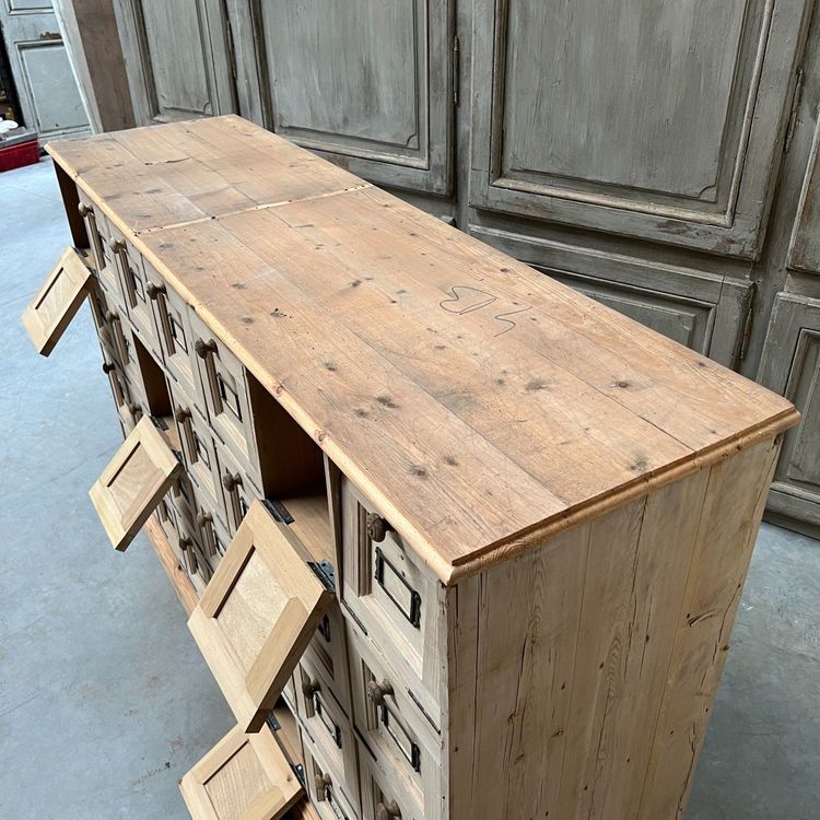 Meuble De Métier à Clapets