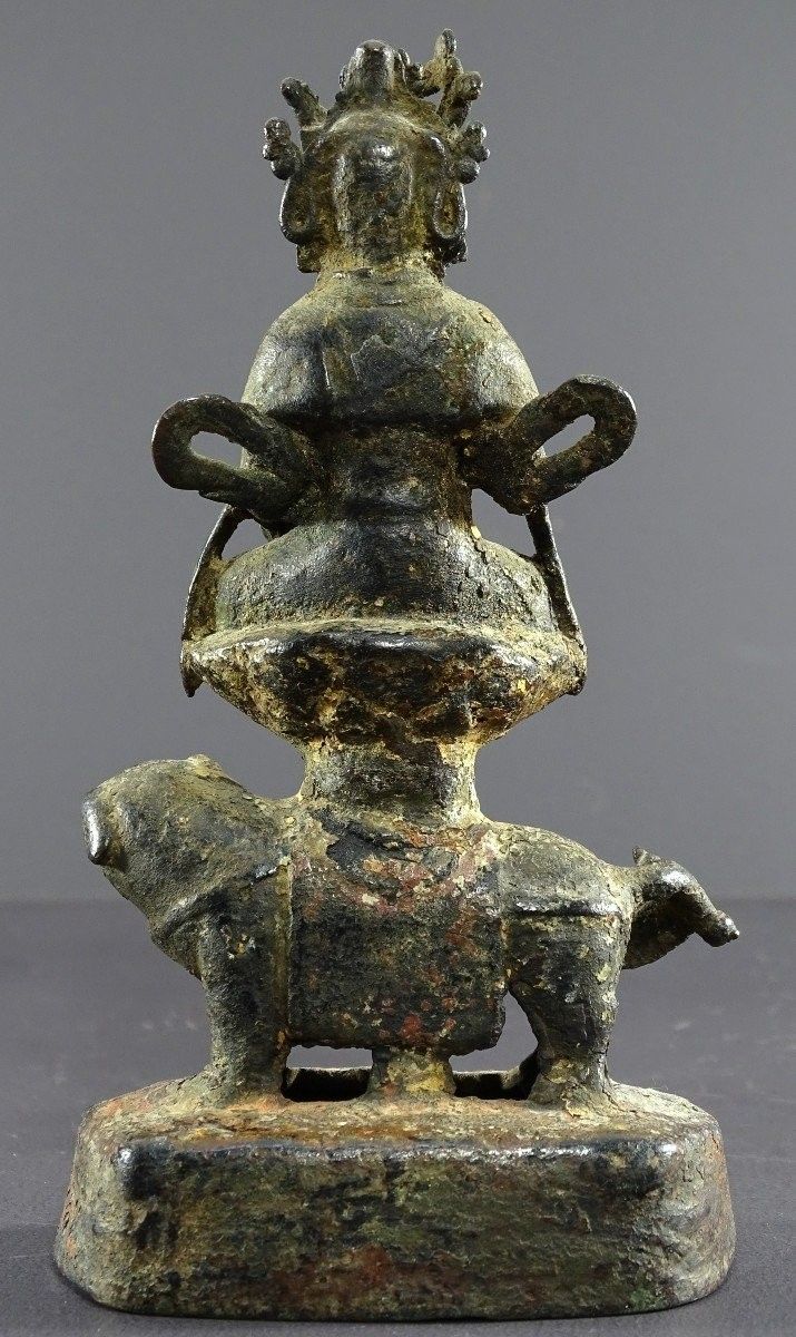 Chine, Dynastie Ming, Fin Du XIVème-début Du XVème, Statuette En Bronze De Majushri Sur Un Lion.