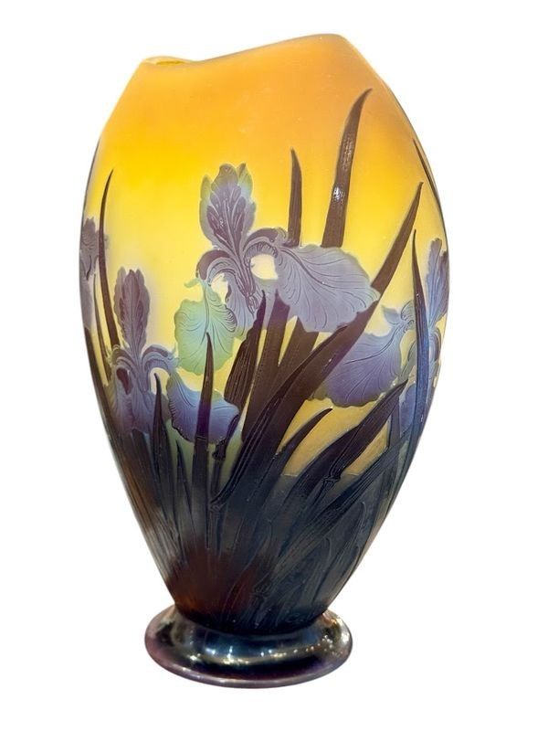 Emile Gallé Vase "Aux Iris""
