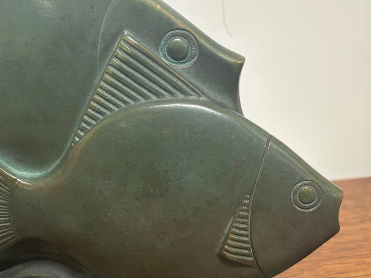  Raro bronzo Art Deco pesce verde patinato circa 1930 