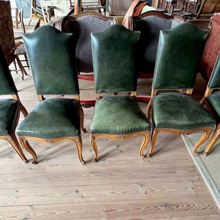 Lot of Louis XV style chairs