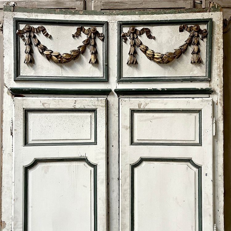 Curved Closet Front
