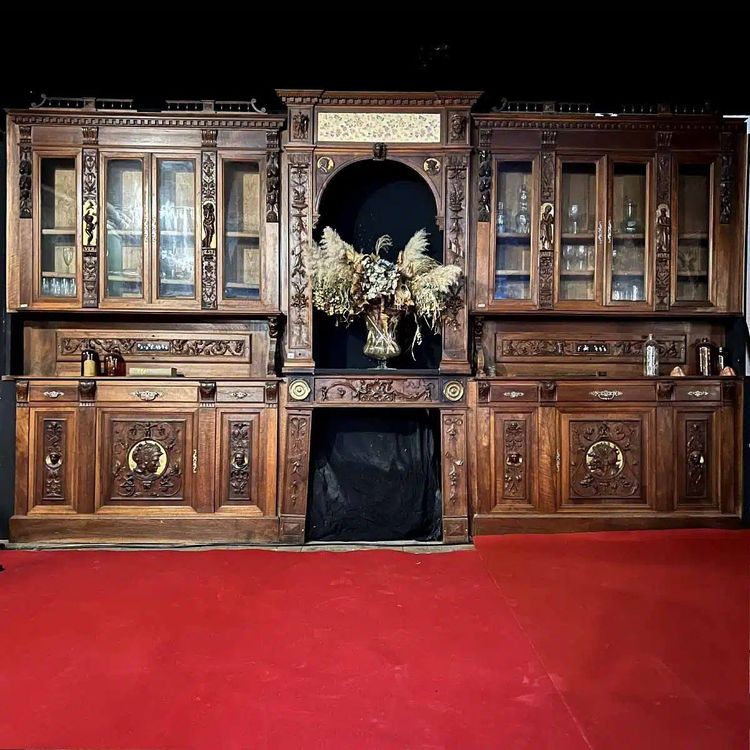 Norman Library Woodwork in Louis XIII Style in Walnut and Gilding
