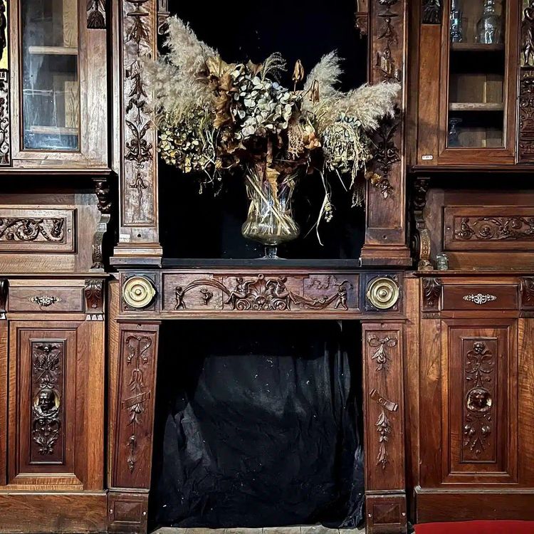 Norman Library Woodwork in Louis XIII Style in Walnut and Gilding