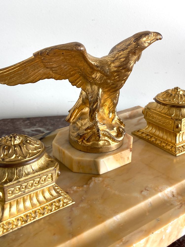Tintenfass aus vergoldeter Bronze und gelbem Siena-Marmor, spätes 19. Jahrhundert