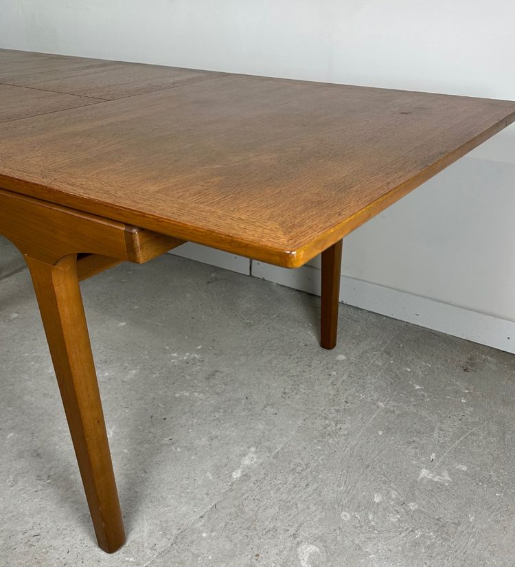 Table extensible de style scandinave en teck par Nathan furniture 1960