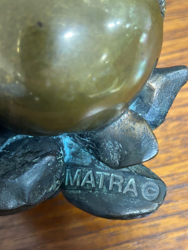 Anita Tullio (1935-2014) “Matra hatching” Bronzo con patina verde e oro 