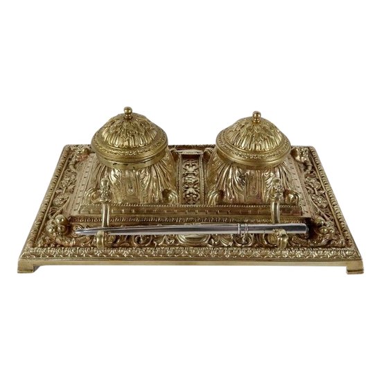 Gilded bronze inkwell, in the Renaissance style - Late 19th century