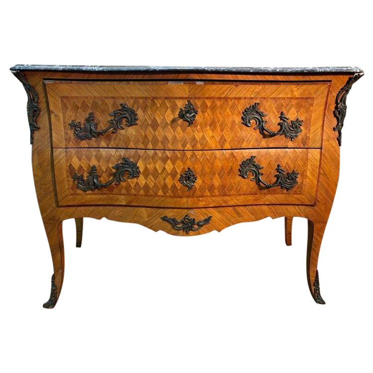 Cambio in stile LOUIS XV locale