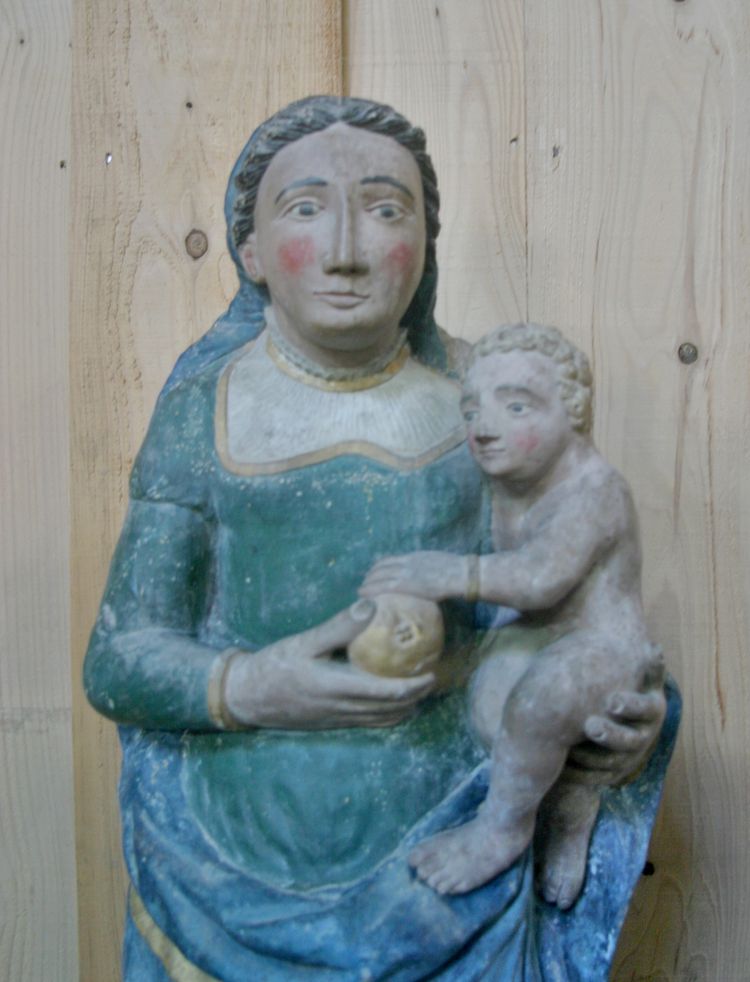 Vergine col Bambino in pietra