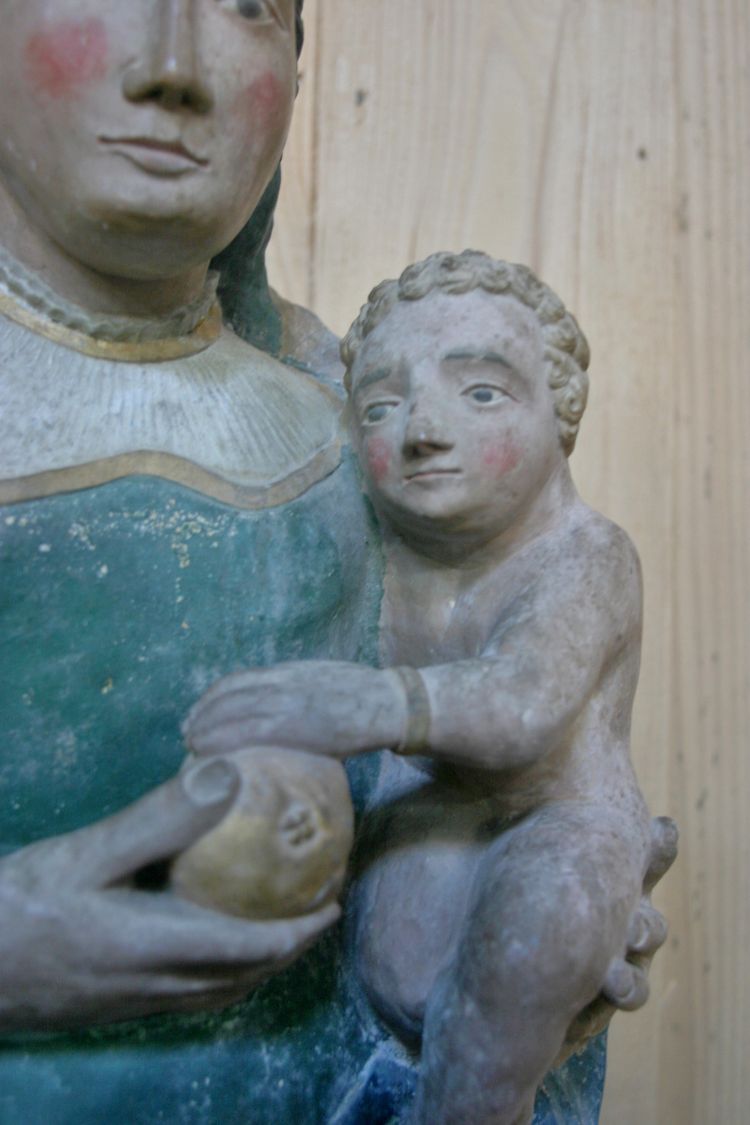 Vergine col Bambino in pietra