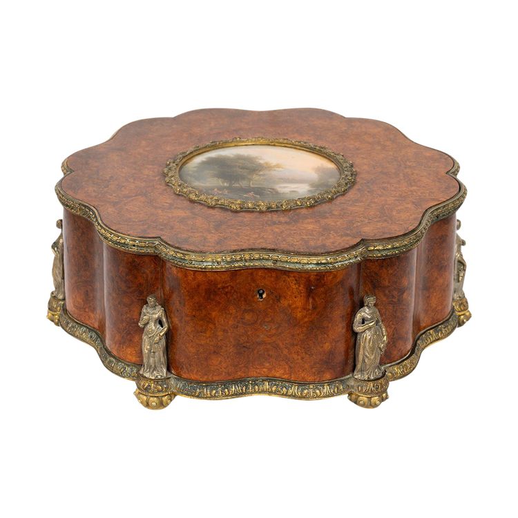 Coffret à bijoux ancien, France, XIXe siècle.