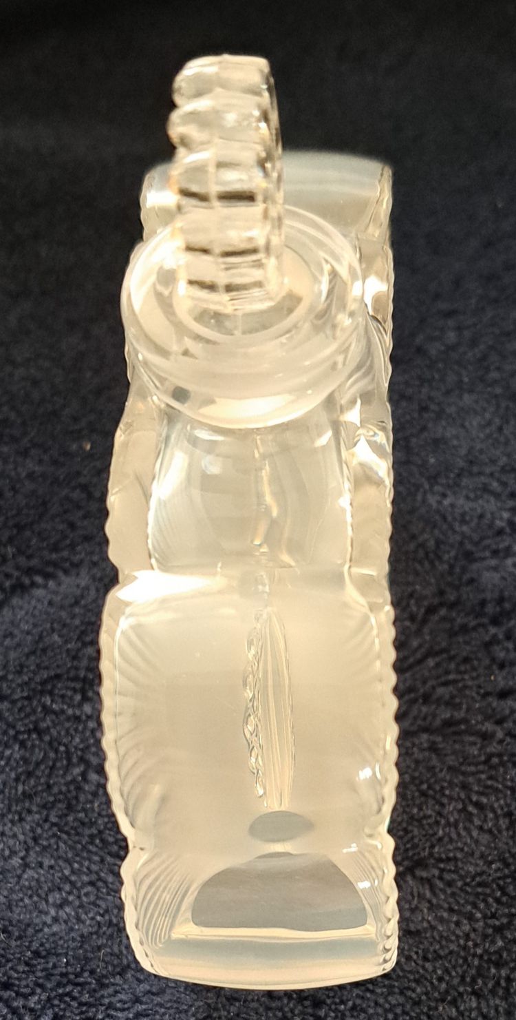 Cofanetto da donna con flacone di profumo Lalique, modello a due fiori