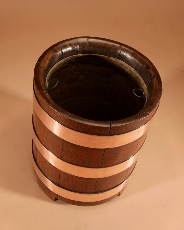 Jardinière/refroidisseur à vin Art Déco en chêne et cuivre.