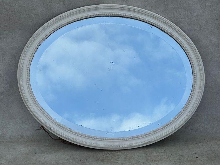 Miroir ovale peint