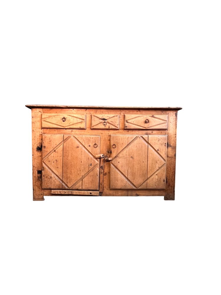 Buffet en sapin 1700