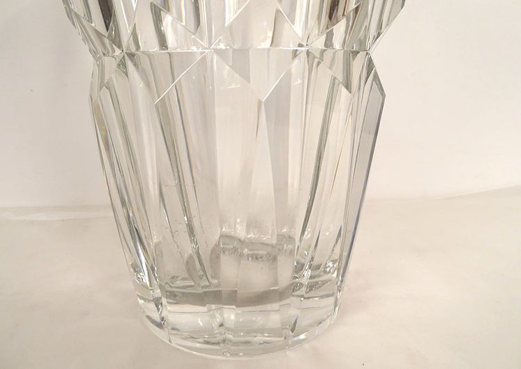 Saint-Louis Vase aus geschliffenem Kristallglas, Frankreich, Modell Camaret, 20. Jahrhundert