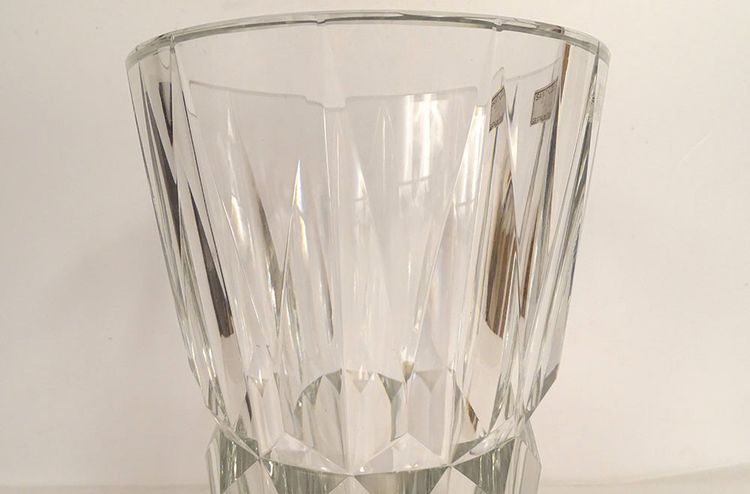 Saint-Louis Vase aus geschliffenem Kristallglas, Frankreich, Modell Camaret, 20. Jahrhundert