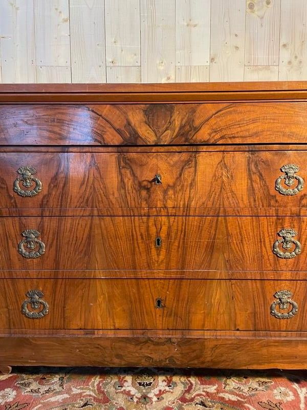 Commode époque Louis Philippe en noyer 