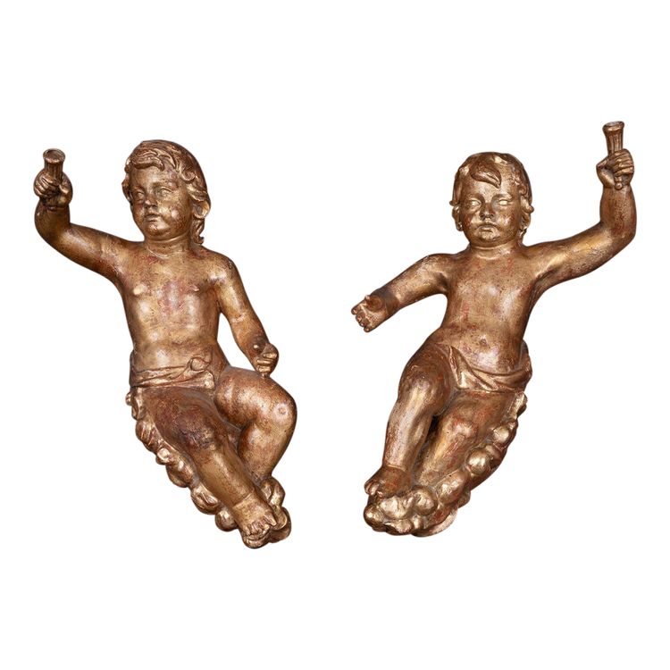 Paire d'angelots anciens mono-tronc en bois doré. Florence, fin du XVIIe siècle.