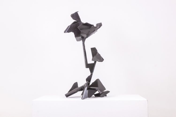 Jean Campa. Scultura geometrica in metallo lucidato. Anni '80. LS62141309P