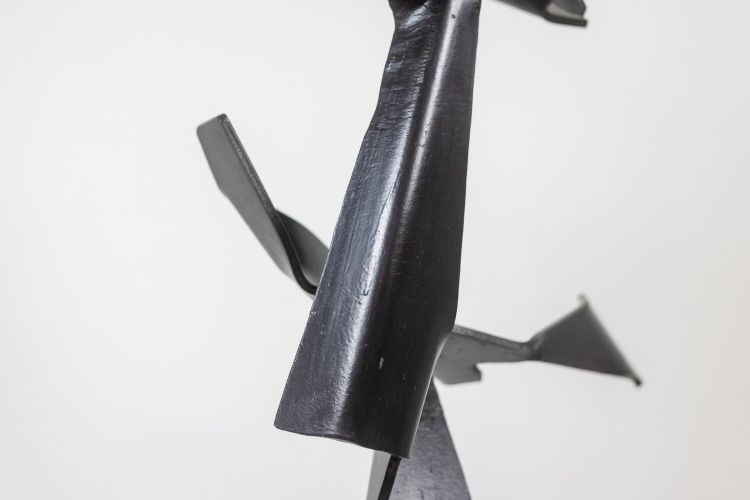 Jean Campa. Scultura geometrica in metallo lucidato. Anni '80. LS62141309P