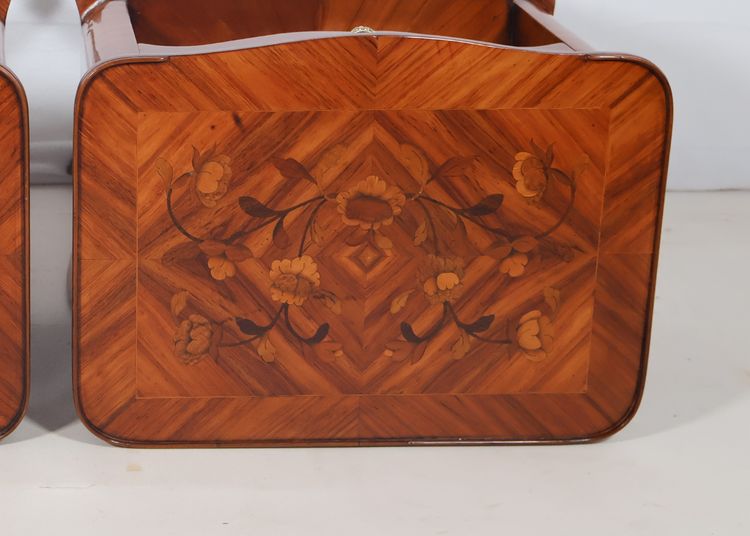 Paire de tables de chevets style Louis XV début XXe siècle 