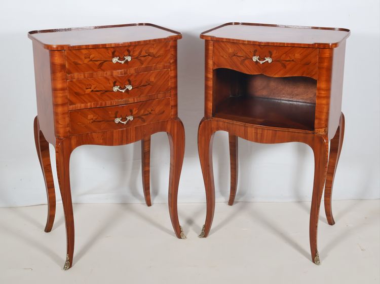 Paire de tables de chevets style Louis XV début XXe siècle 