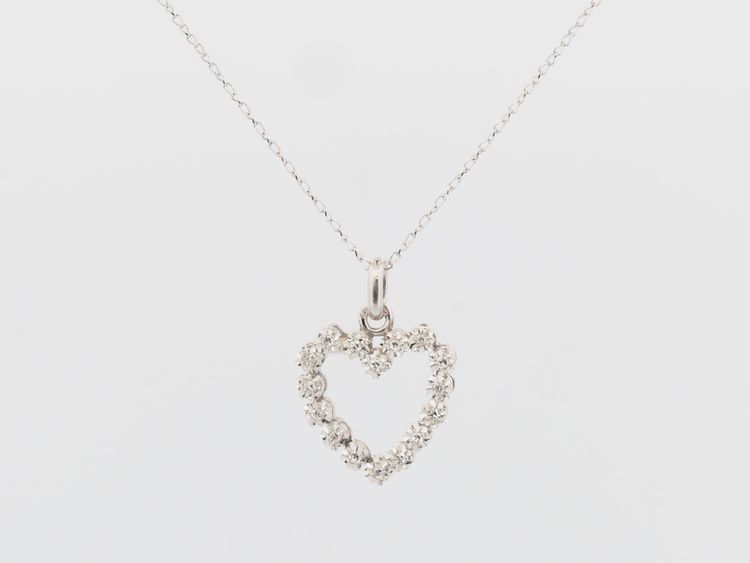 Ciondolo a forma di cuore in oro bianco e diamanti