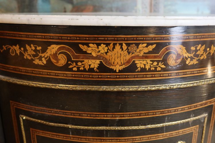 Paire d'encoignures marquetées XIXème siècle