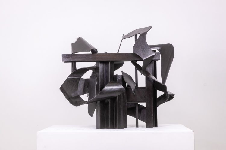 Jean Campa. Scultura in metallo patinato. Anno 1995. LS62161809P