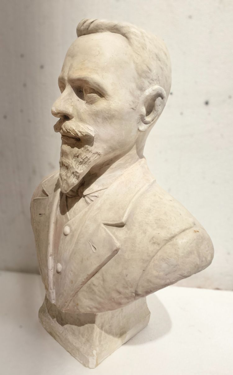 Busto di un notabile" calco in gesso scolpito, XX secolo