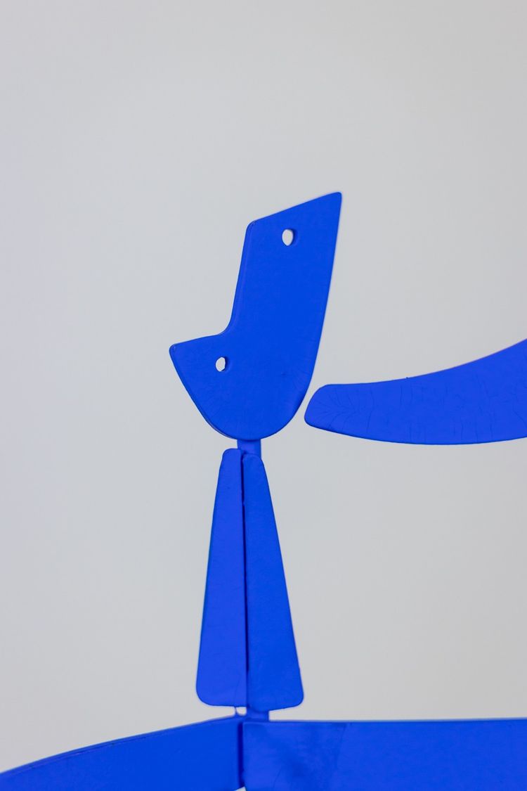 Antonine de Saint Pierre. Sculpture « Bugler » bleue. Contemporain.