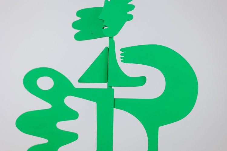 Antonine de Saint Pierre. Sculpture verte « Le baiser ». Contemporain. LS6245487Y