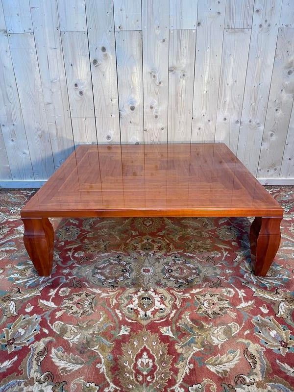 Table basse en merisier Léon Krier pour GIORGETTI