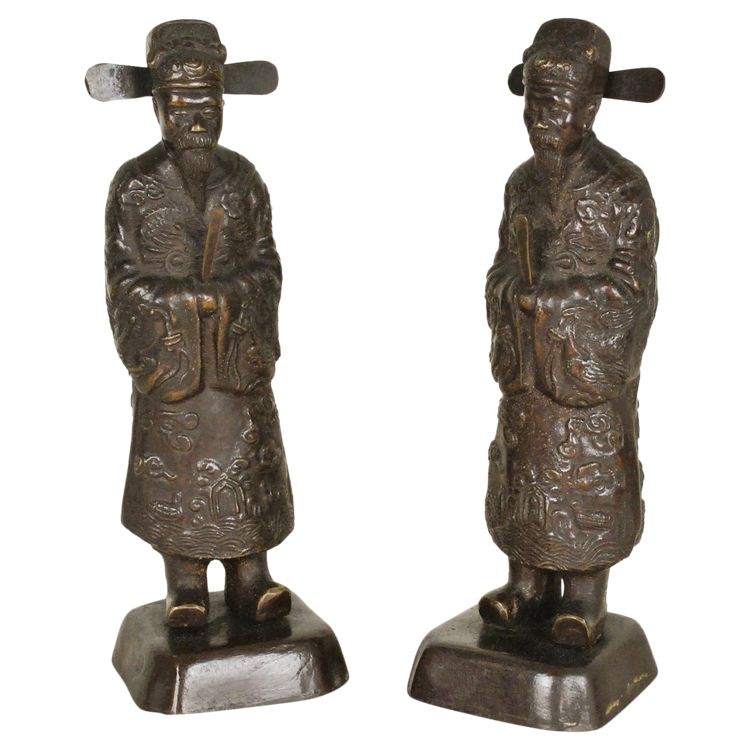 2 mandarini annamiti in bronzo, Vietnam, inizio XX secolo