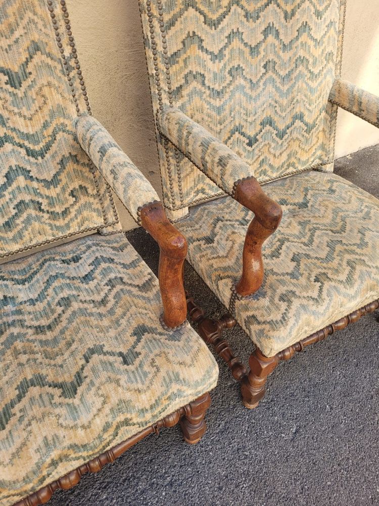 2 poltrone in stile Luigi XIII con arazzo 