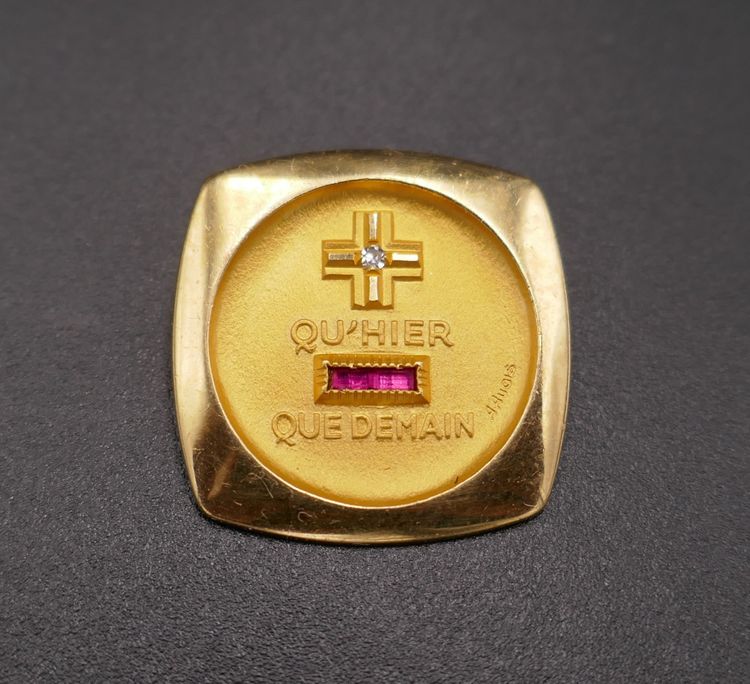 Medaglia d'amore Augis d'epoca, oro 18 carati.