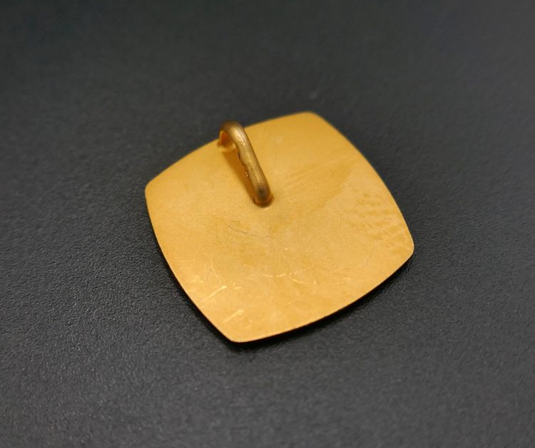 Medaglia d'amore Augis d'epoca, oro 18 carati.
